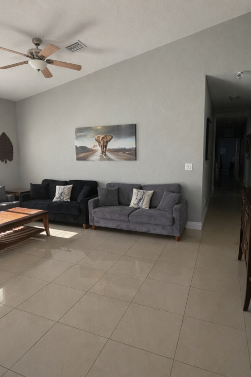 0FDA9F9C-D9B5-4EEB-92C8-7B4BEA226EA4