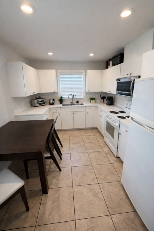 4B5B8EE7-BE7B-48ED-8022-0980FC08656E