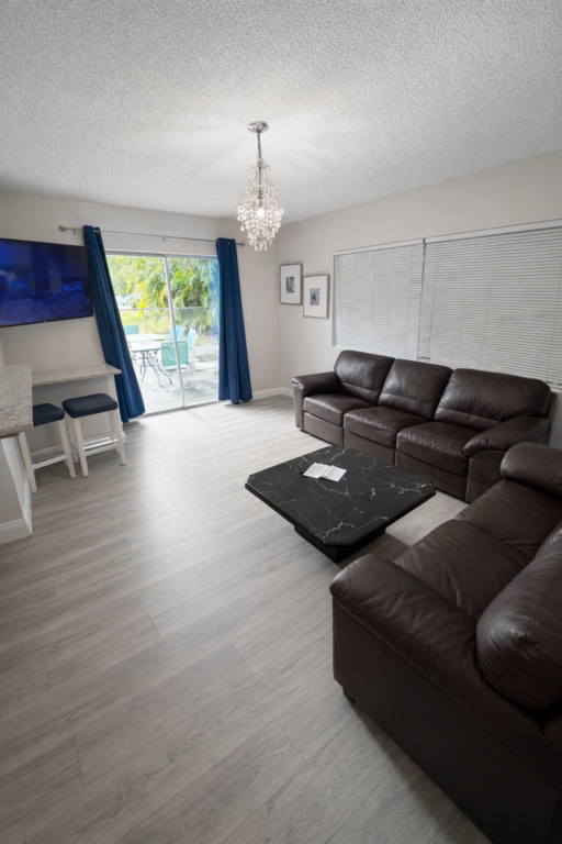 648EB01A-5BC4-4282-B53D-AA2B14E3A9FF