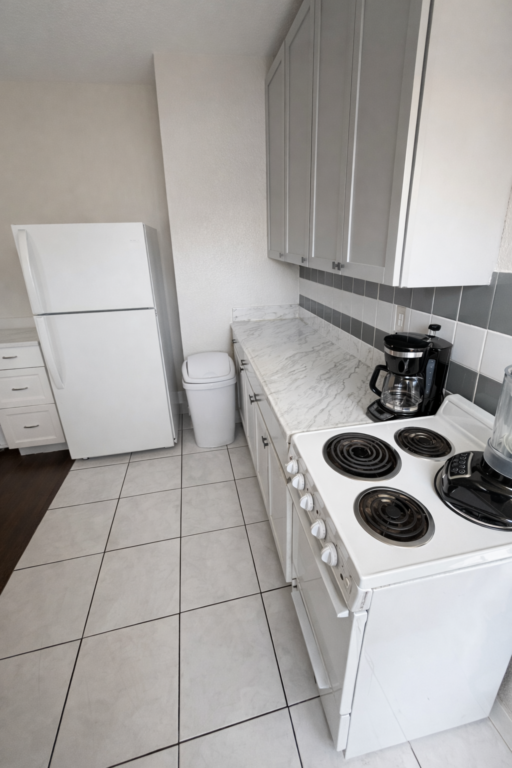 65E0BEFF-370C-41F6-8931-2BC24EAA94AF