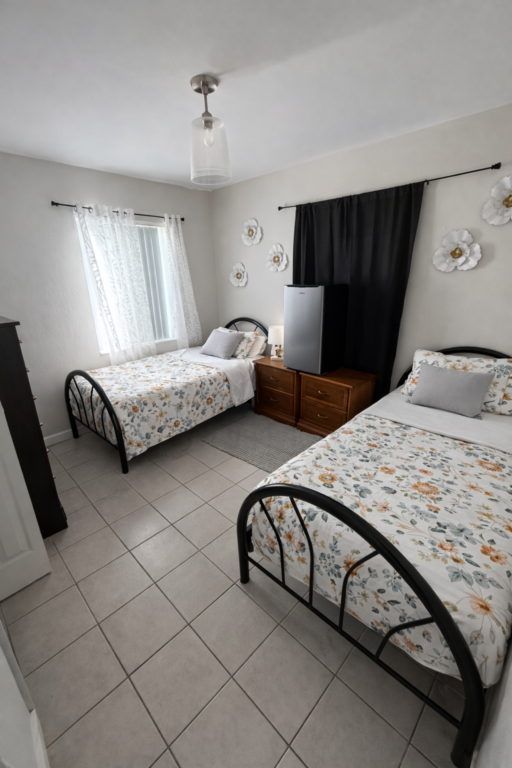 9C2BDE6B-809C-4121-86F6-8663C29B69AD