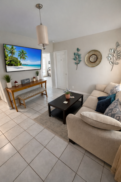 A6238490-0A03-4548-9D3C-416D6F3DE090