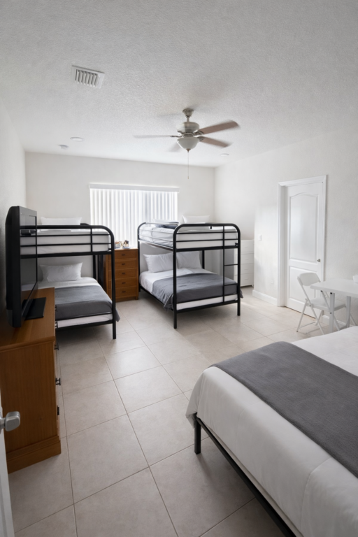 B3B6DA64-99EF-4819-B872-7E7A6DEAB2DF